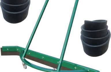 Squeegee Success: The Ultimate Tennis Court Tool for Every Pickleball Enthusiast!