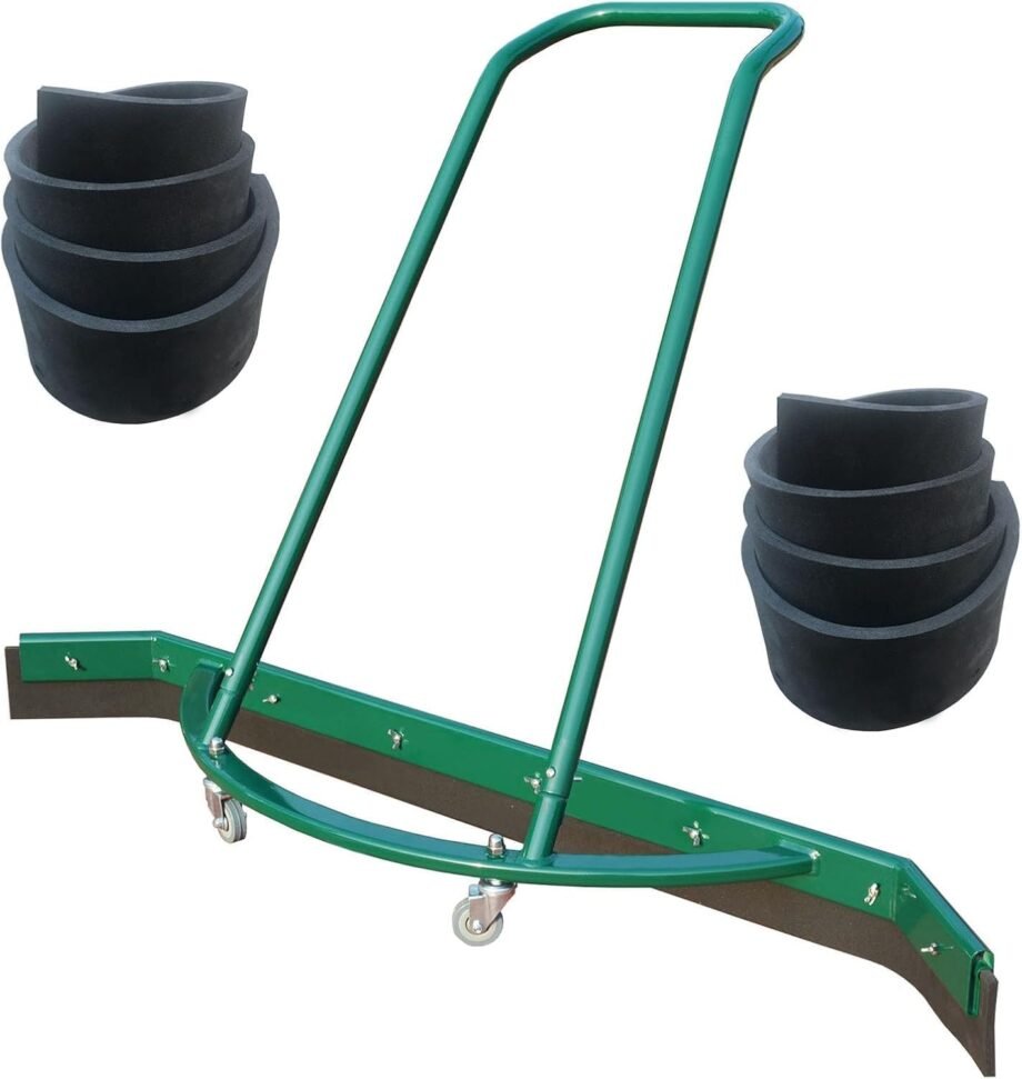 Squeegee Success: The Ultimate Tennis Court Tool for Every Pickleball Enthusiast!