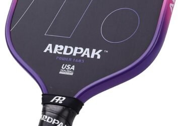Dinking Around with the Ultimate Control: A Review of the T700 Carbon Fiber Pickleball Paddle!